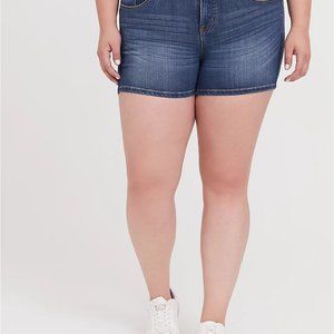 Torrid Bombshell Skinny Denim Shorts 18 / 2